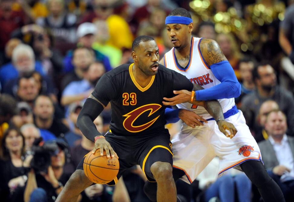 LeBron James le dio 23 puntos a Cavs, que ganó su cuarto juego (DAVID RICHARD. USA TODAY SPORTS)