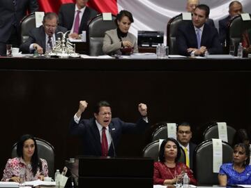 Minuto a minuto. Entrega del Sexto Informe de Gobierno