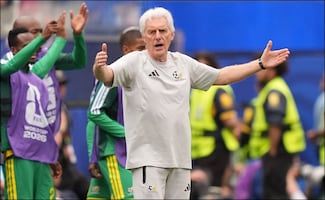 Hugo Broos se mostró orgulloso de la selección de Sudáfrica "aunque hayamos sido eliminados"