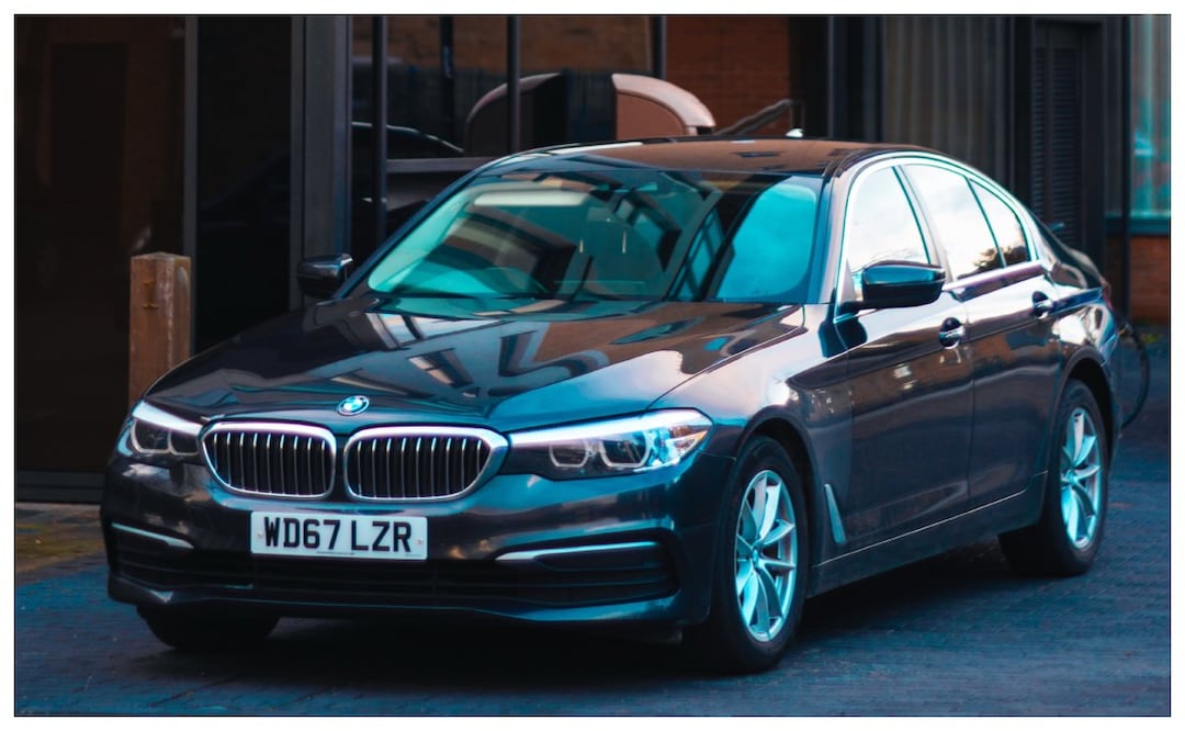 Conoce el riesgo de estacionar tu auto en la calle durante las fiestas patrias de septiembre. Imagen: Unsplash