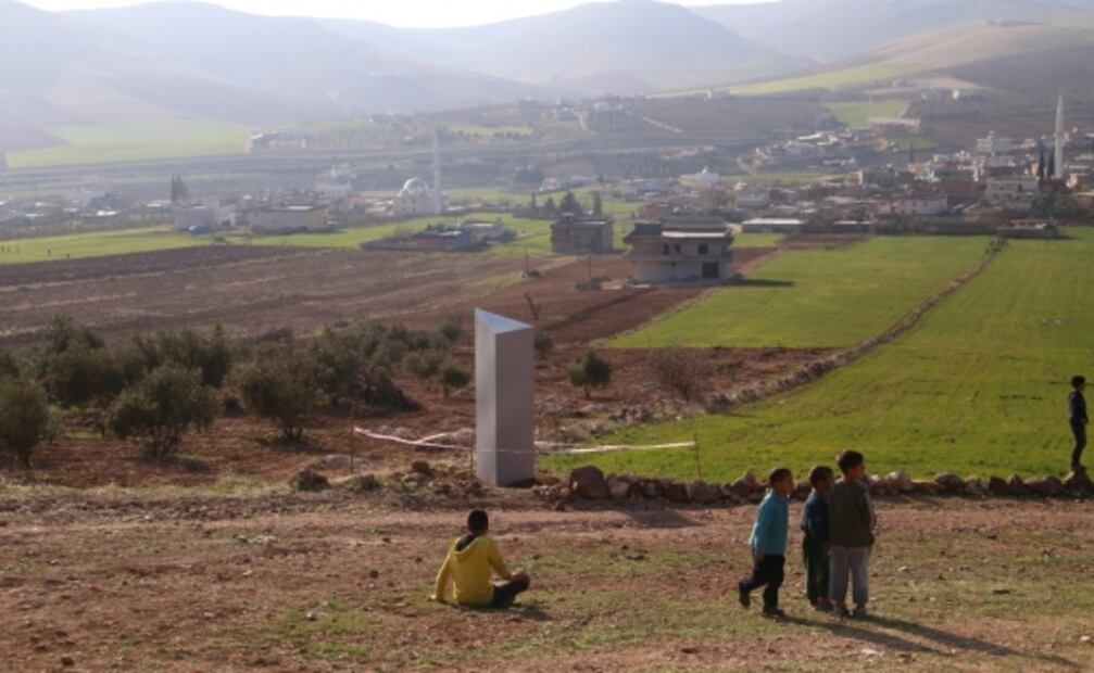 Aparece un nuevo monolito misterioso, ahora en Turquía