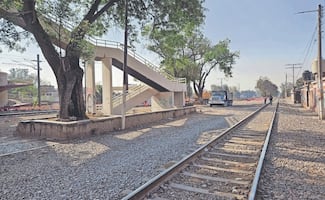 Vecinos reclaman obras pendientes por tren a Querétaro   