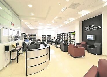 Comando irrumpe en instalaciones de la BUAP; hay un lesionado