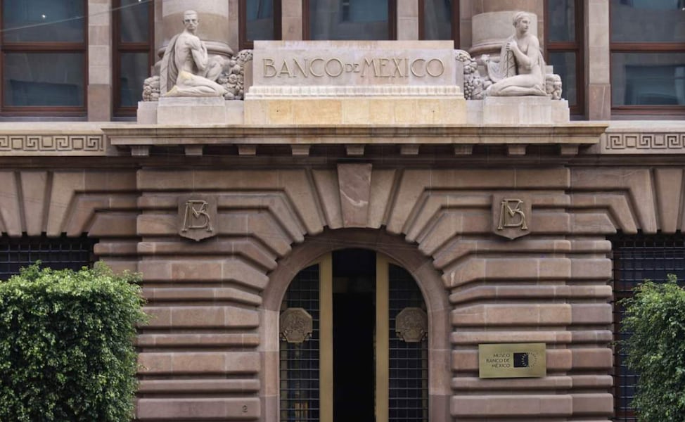 Banxico somete a prueba su autonomía