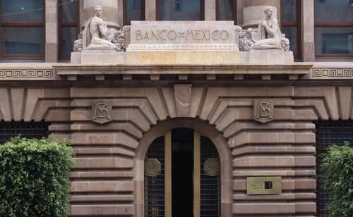 Banxico somete a prueba su autonomía