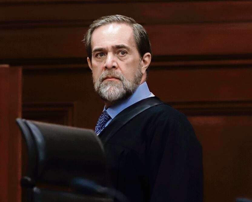 El ministro Pardo Rebolledo declaró infundados los argumentos de Banco Azteca. Foto: Archivo | El Universal