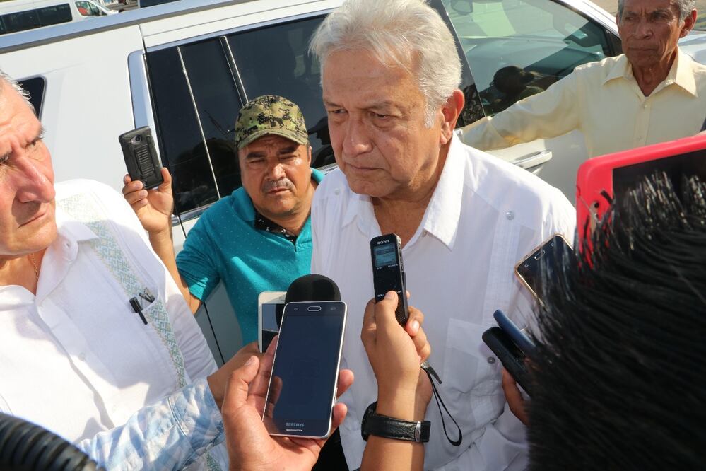 Andrés Manuel López Obrador descartó que el general Audomaro Martínez Zapata vaya a ser designado como el titular de la Secretaría de la Defensa (Foto: Leobardo Pérez / EL UNIVERSAL)