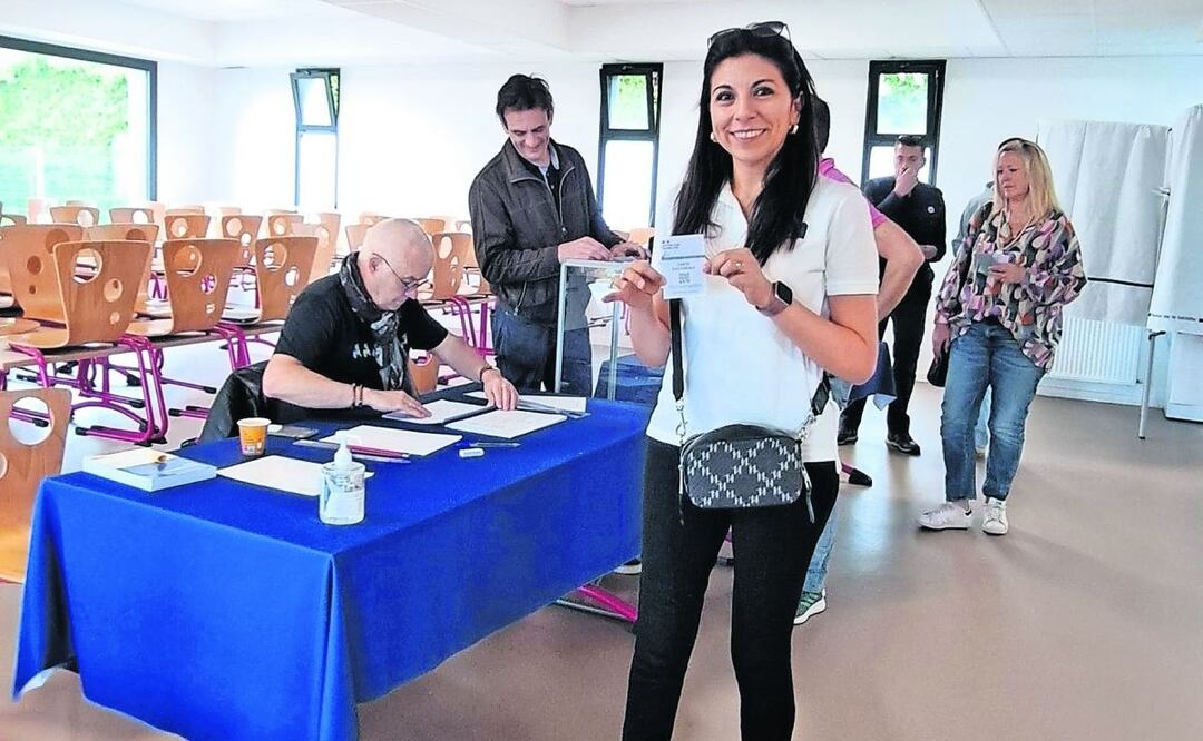 Delia Santibáñez acudió a votar con la esperanza de que las cosas mejoren en Francia, país al que llegó hace 15 años Foto: Inder Bugarin EL UNIVERSAL