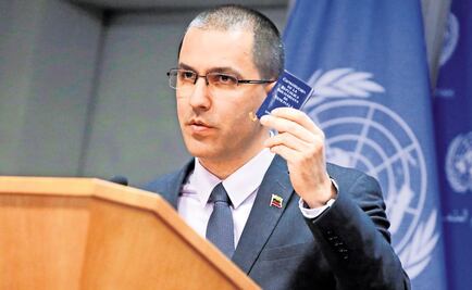 Canciller de Venezuela acusa a Acnur de mentir sobre migración del país