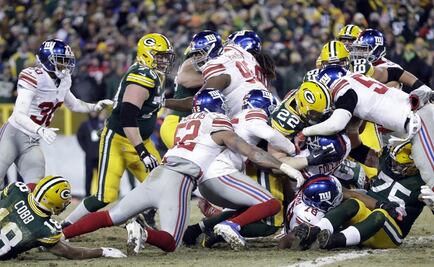 Rodgers encuentra la magia y Packers trituran a Giants