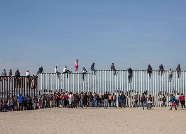 Juez de EU cuestiona a gobierno de Trump por política de asilo
