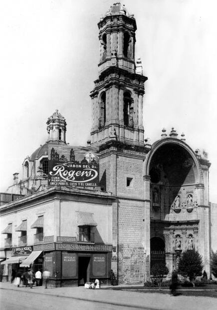 La descuidada Plaza de la Santa Veracruz