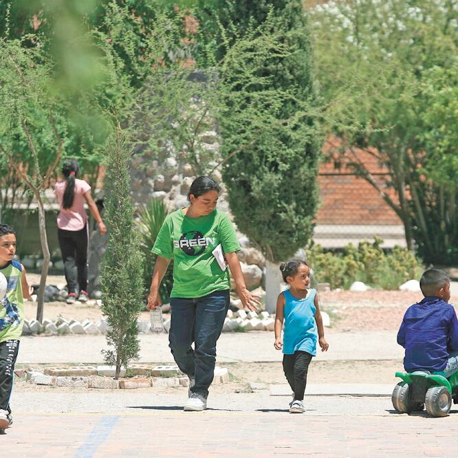 Espera . Las mujeres deportadas compartieron el centro de procesamiento en EU entre dos y tres meses; ahora se encuentran en la Casa del Migrante, en Ciudad Juárez. 
