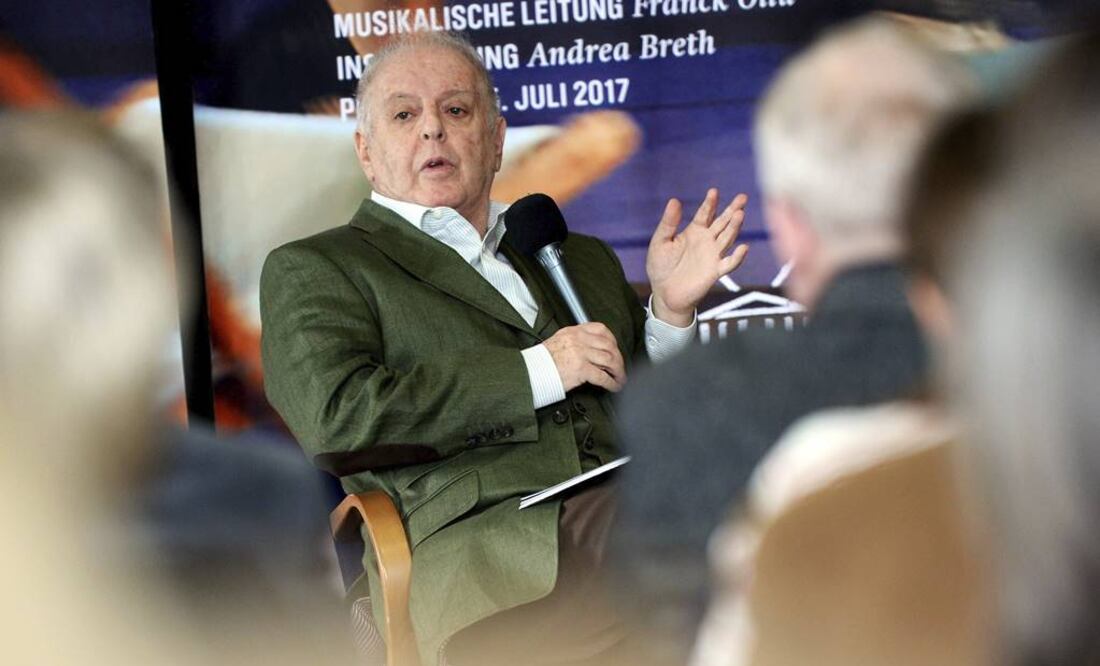 El 3 de octubre abre la temporada 2016/2017 una nueva producción del Fidelio de Beethoven con Barenboim al frente de la orquesta y la dirección artística de Harry Kupfer. FOTO: Susann Prautsch/EFE.