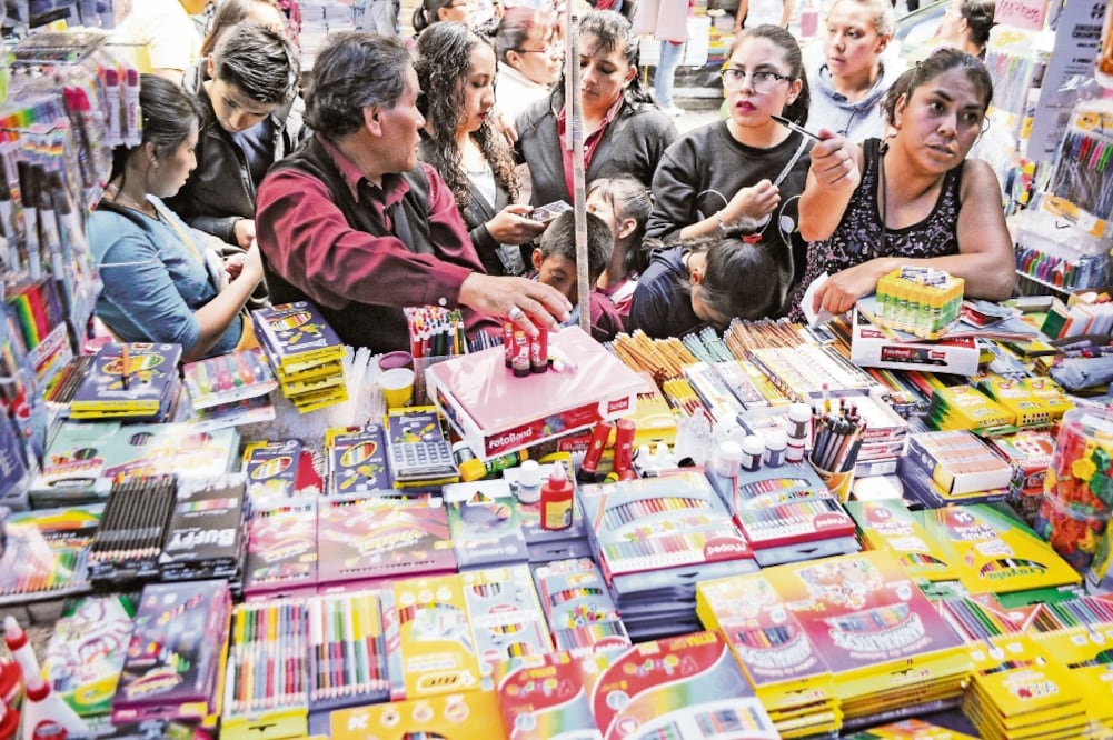 Opcionales y económicos. La SEP indica que los materiales son sugeridos y no deben ser caros para la canasta familiar básica. 