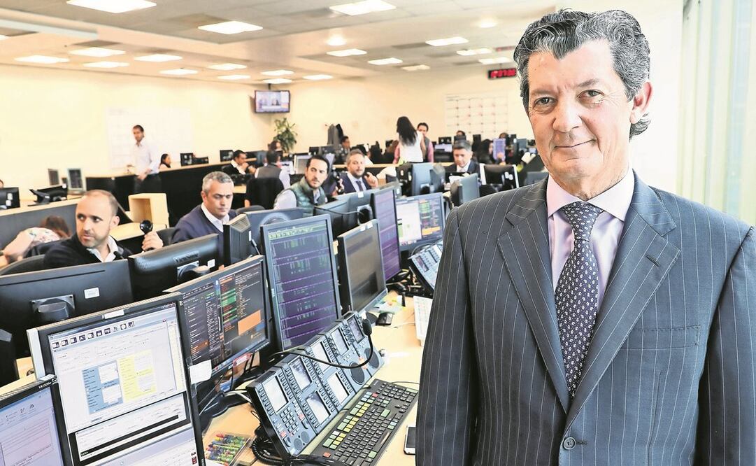 Santiago Urquiza, presidente de Biva, dijo que los grandes capitales se hicieron comprando acciones en tiempos difíciles. Foto: ARCHIVO EL UNIVERSAL 