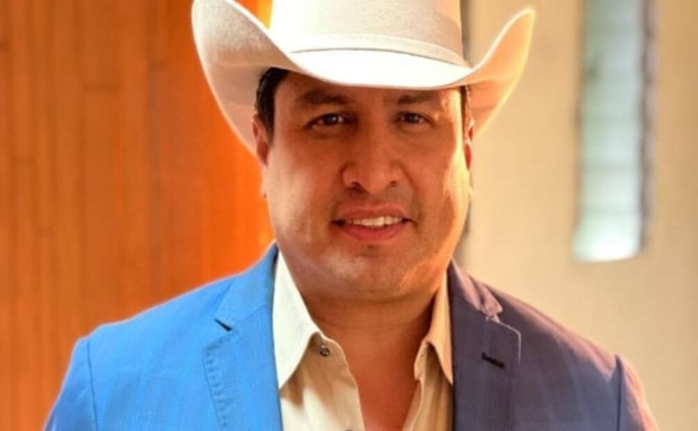 No sólo Grupo Firme, estos artistas también han sido abucheados por el público