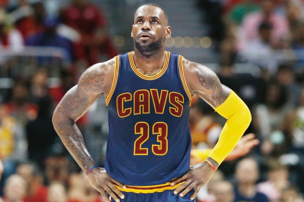 LeBron ha dado fuerza a ‘Cavs ’, pero no se confía de la quinteta de Toronto (JOHN BAZEMORE. AP)