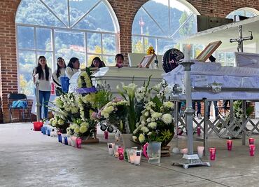 En Jilotzingo, dan el último adiós a Karina y a sus dos hijos