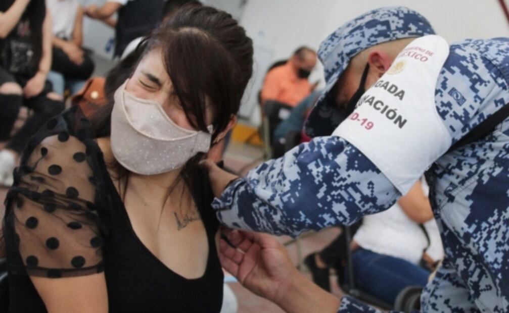 "No sean necios y vacúnense": aplican 310 mil dosis de Sputnik V a jóvenes en Ecatepec
