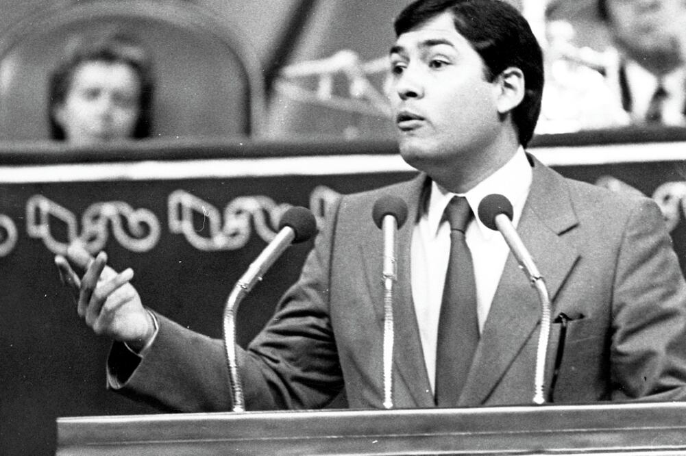 Manlio Fabio Beltrones fue vigilado desde 1979, cuando era secretario particular del entonces subsecretario de Gobernación, Fernando Gutiérrez. Foto/ARCHIVO EL UNIVERSAL 
