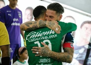 Sergio Ramos y James Rodríguez tienen emotivo encuentro; ambas estrellas jugaron en el Real Madrid