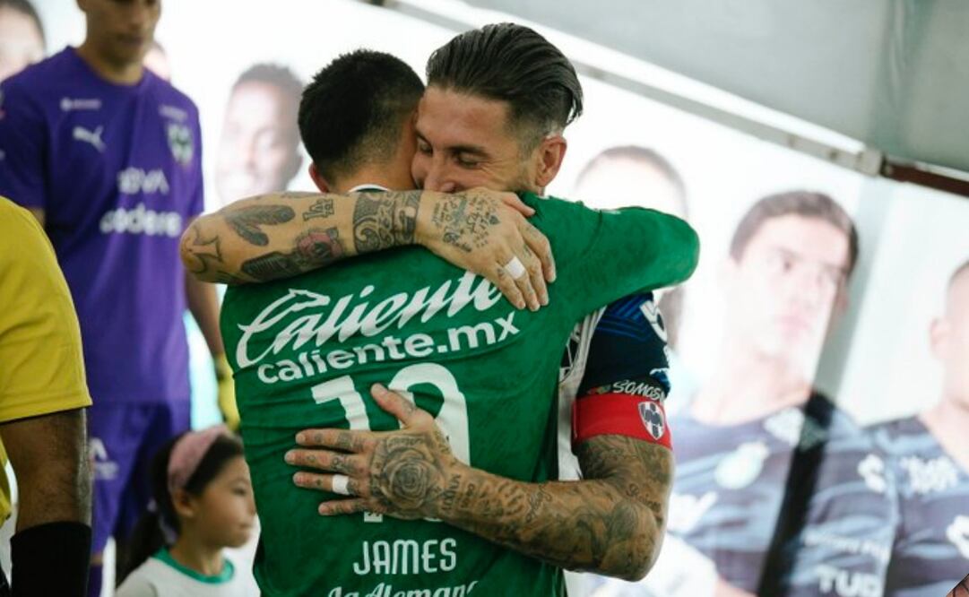FOTO: Club León - El abrazo entre Ramos y James