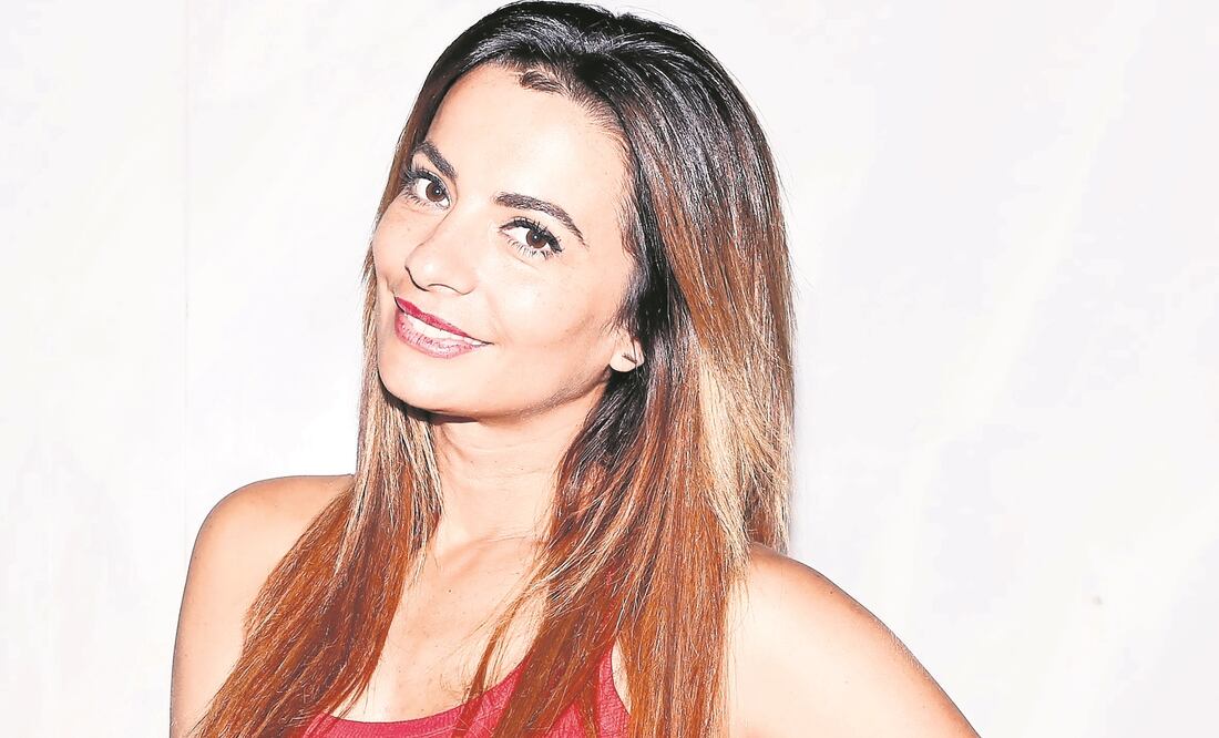 La actriz ensaya Blanca Nieves, un musical de encanto (AGUSTÍN SALINAS. EL UNIVERSAL)