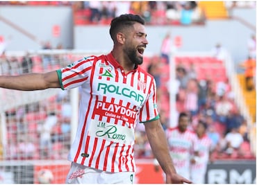 Necaxa golea al Atlético de San Luis y entra a zona de repechaje