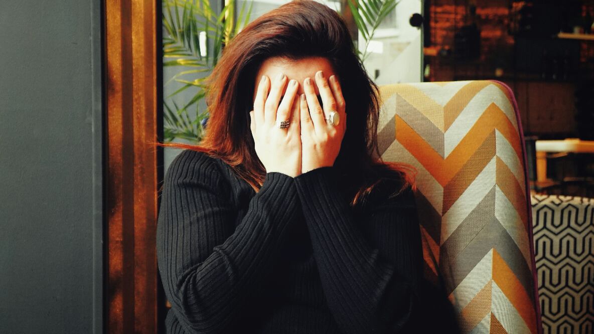 Dolor de cabeza | Fuente: Unsplash (Ivan Aleksic)