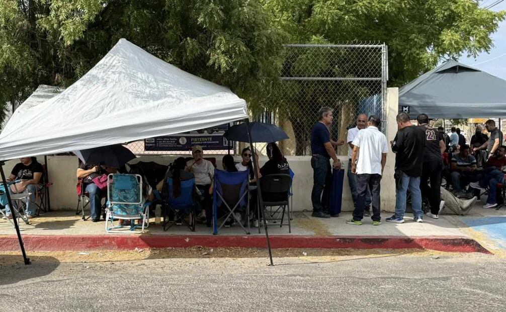 SNTE mantiene movilizaciones en Baja California Sur; demanda mejoras en servicios de salud.
Foto: Especial.
