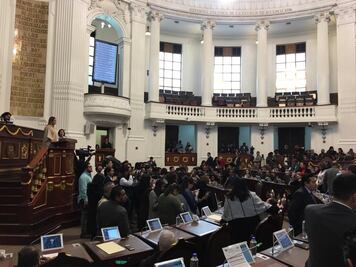Con retraso, inicia sesión en Congreso local para entrega de Paquete Económico 2019
