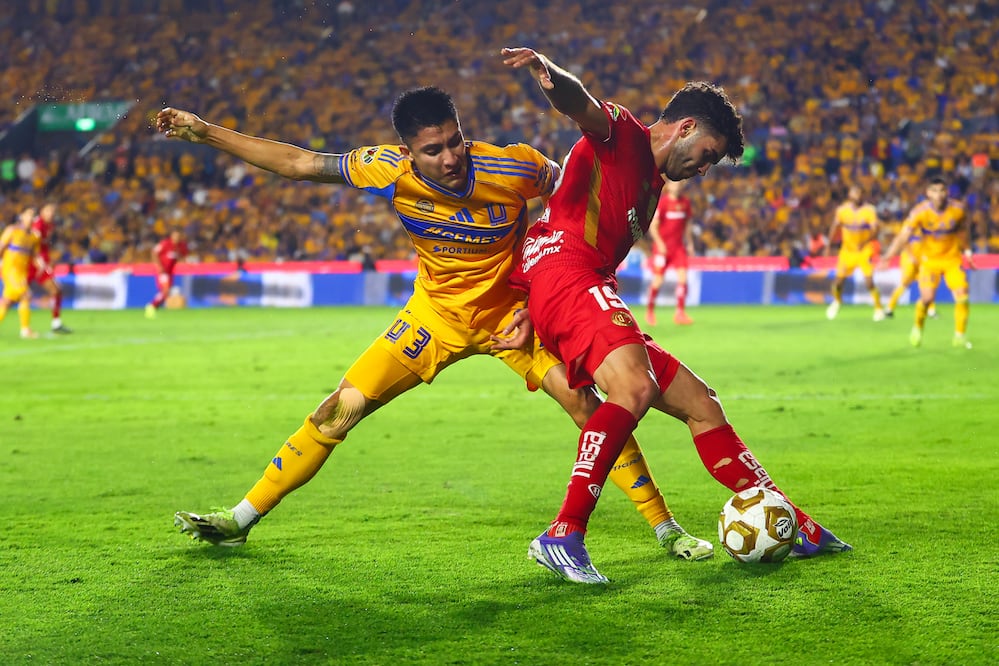 Toluca y Tigres, durante la Final de Ida del Apertura 2025 - Foto: Imago7