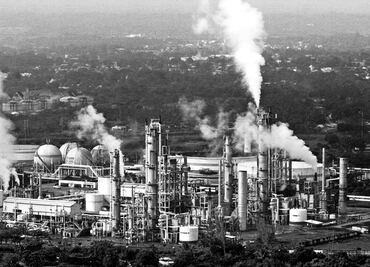 Mexico’s energy policy returns to the 70s dependence on oil