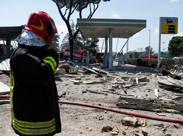 Suman 45 personas heridas por explosión de gasolinera en Roma; estruendo se escuchó en toda la capital italiana