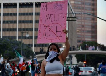 FOTOS: Toque de queda en Los Ángeles y decenas de arrestados durante sexto día de protestas en EU