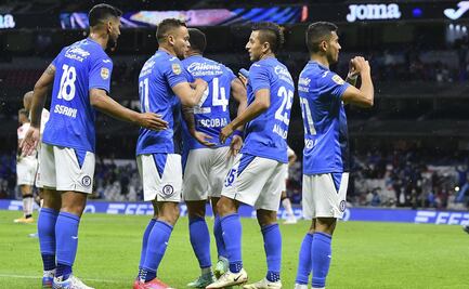 Cruz Azul aplasta al Toluca en el Estadio Azteca