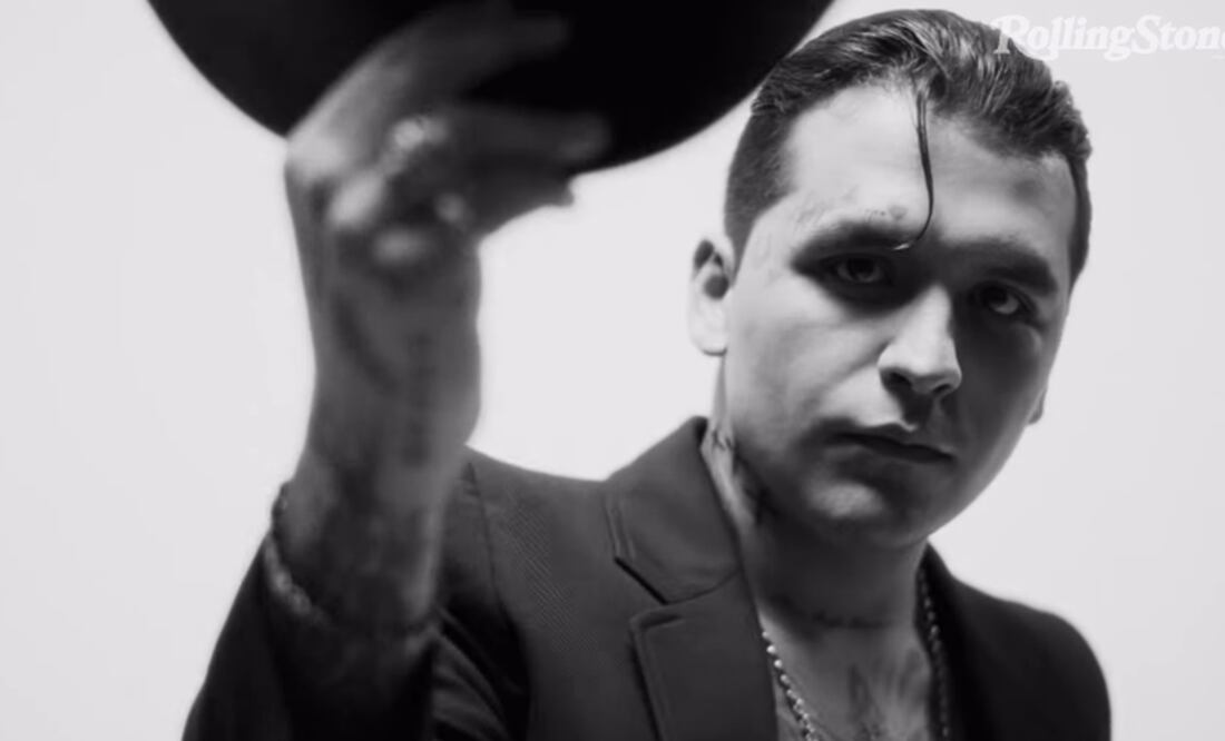 Christian Nodal luce así en la revista "Rolling Stone" en español.