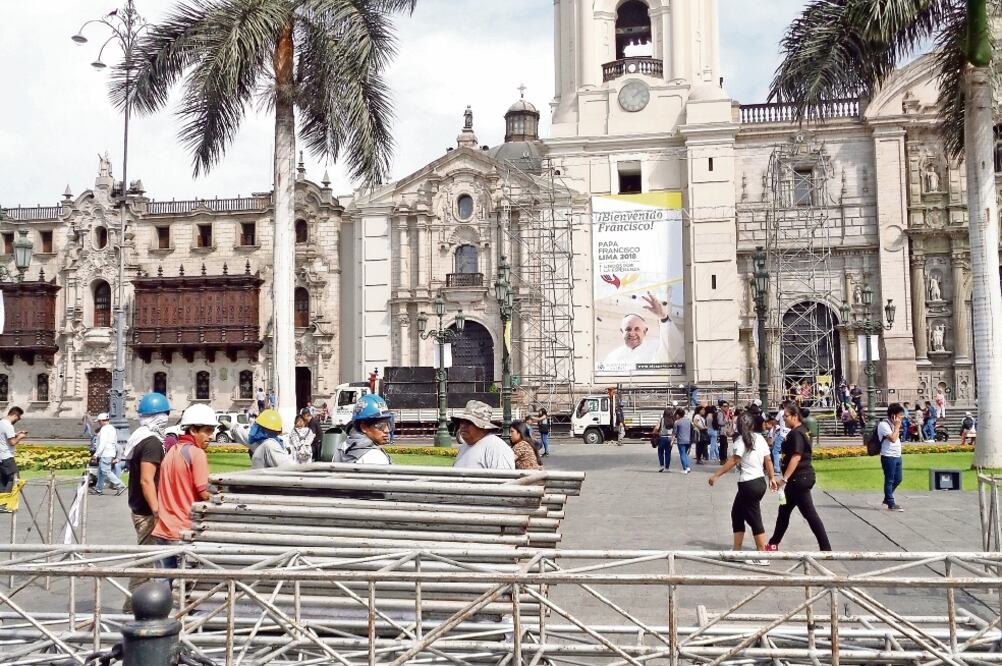 Vista de la Plaza de Armas de Lima, Perú, previo a la visita de Francisco (JOSÉ MELÉNDEZ. EL UNIVERSAL)