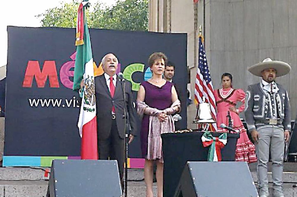 Carlos Bello Roch, cónsul de México en Denver, creó Foro Vail, con el que busca promover e incrementar intereses de negocios, inversiones, las relaciones económicas, educativas y culturales entre México y Colorado (ESPECIAL)