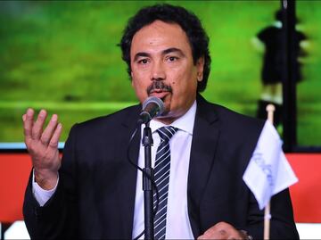 Hugo Sánchez y los otros cinco técnicos que busca el Cruz Azul