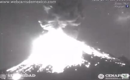 Captan explosión del volcán Popocatépetl