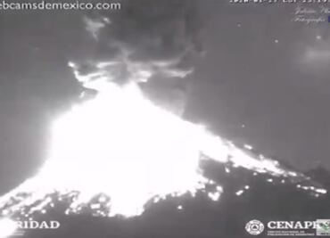 Captan explosión del volcán Popocatépetl