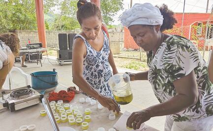 Piden pleno reconocimiento a saberes de médicas afro