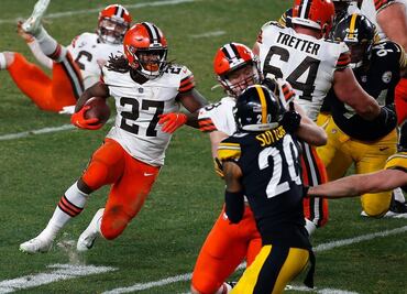 Browns humillan a los Steelers y avanzan a la ronda divisional