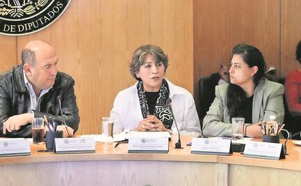 Diputados reprochan a titular de SEP falta de respuestas