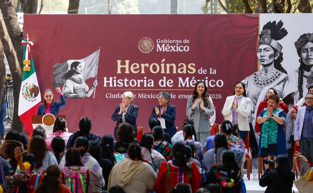 Sheinbaum Pardo reivindicó la figura de Malitzin y comentó que las figuras son un símbolo firme contra el racismo, clasismo y machismo. Foto: Diego Simón Sánchez / EL UNIVERSAL