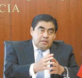 El fiscal “morenovallista” de Miguel Barbosa