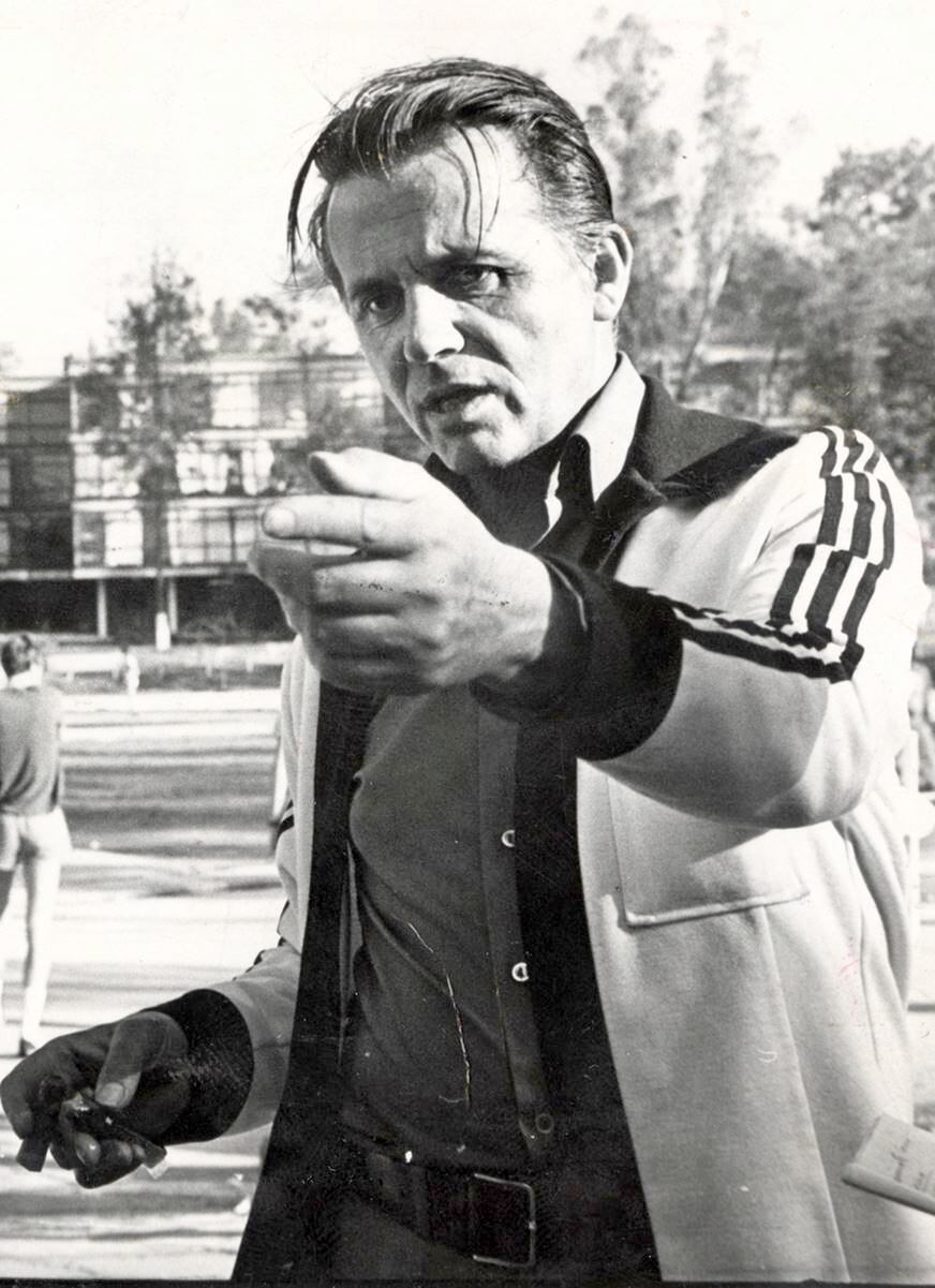 En 1988 se confirmó que Hausleber buscaría mejores oportunidades en Canadá debido a que se encontraba cansado de esperar promesas de los funcionarios del atletismo nacional. Archivo EL UNIVERSAL.