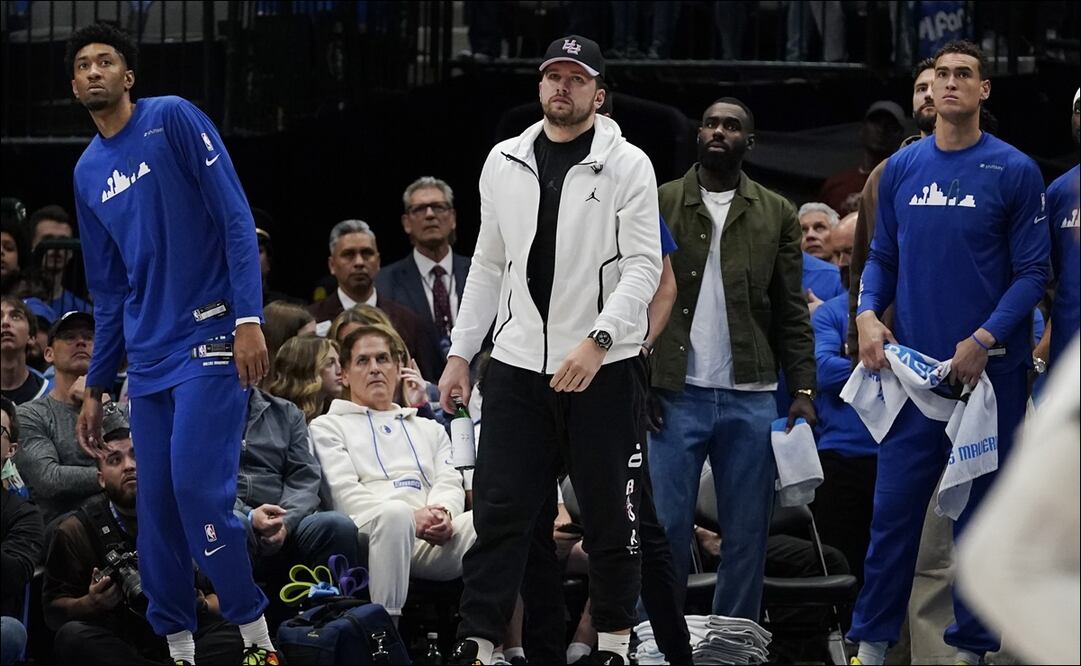 La NBA decidió castigar a los Mavericks de Luka Doncic por "conducta perjudicial a la liga" / FOTO: AP